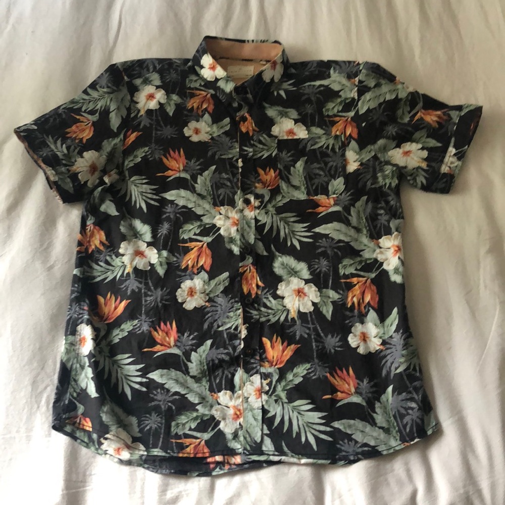 7 Diamonds Button-up